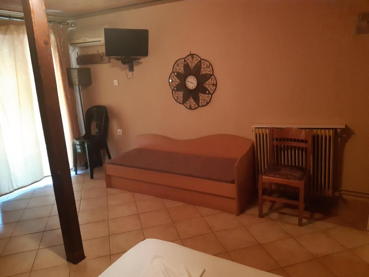 Dora sarti Hotel Bagian luar foto