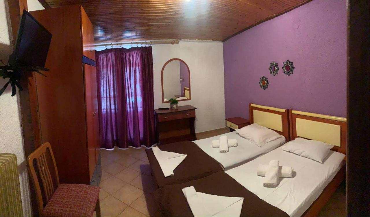 Dora sarti Hotel Bagian luar foto