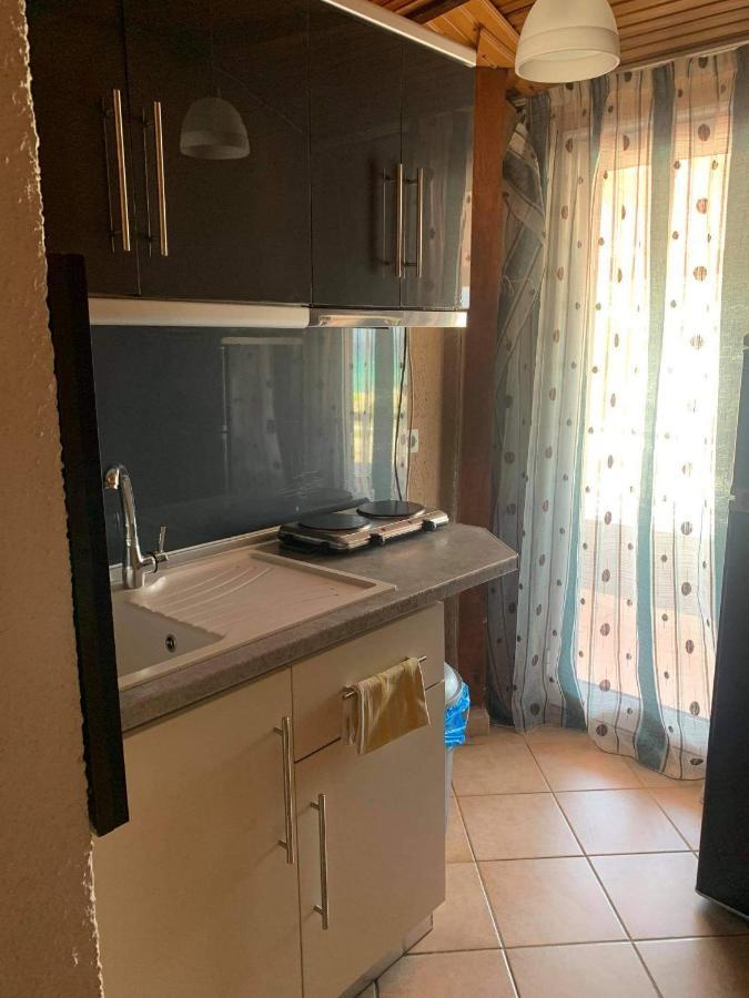 Dora sarti Hotel Bagian luar foto