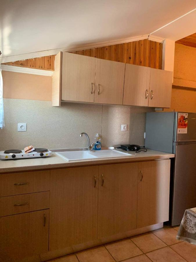 Dora sarti Hotel Bagian luar foto