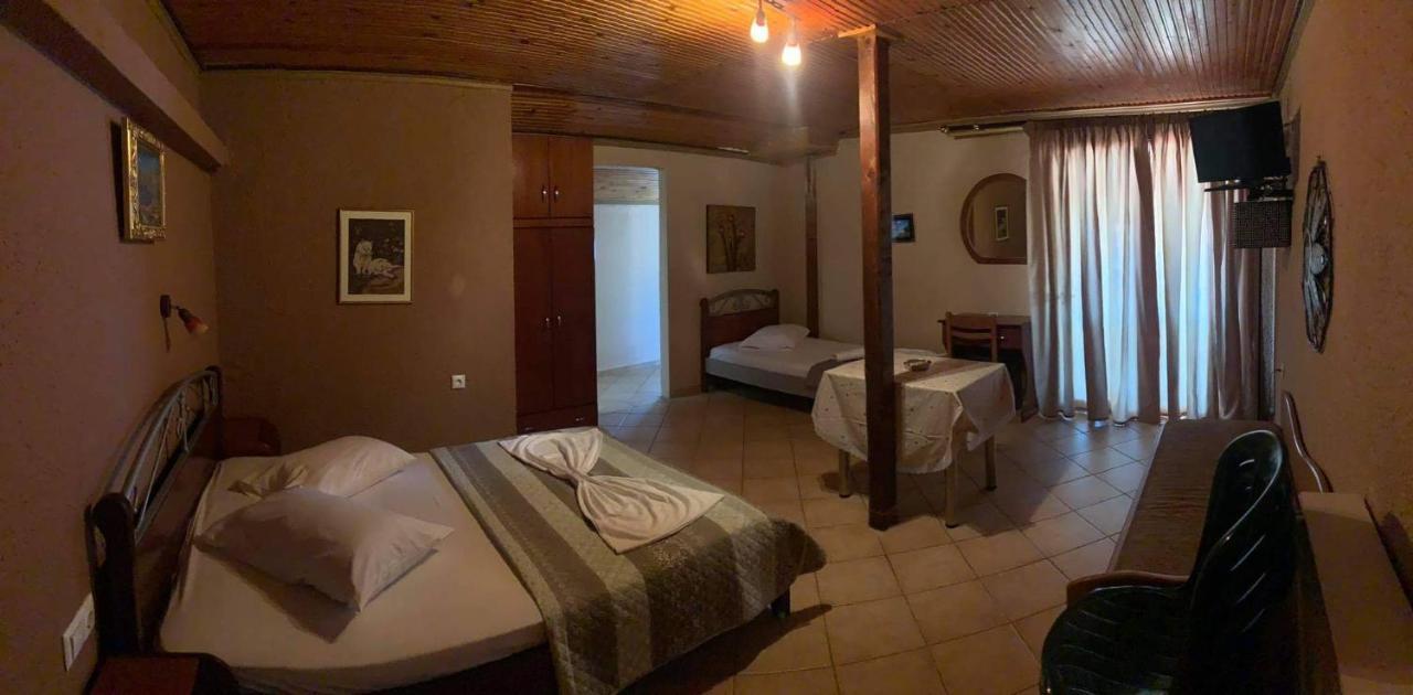 Dora sarti Hotel Bagian luar foto