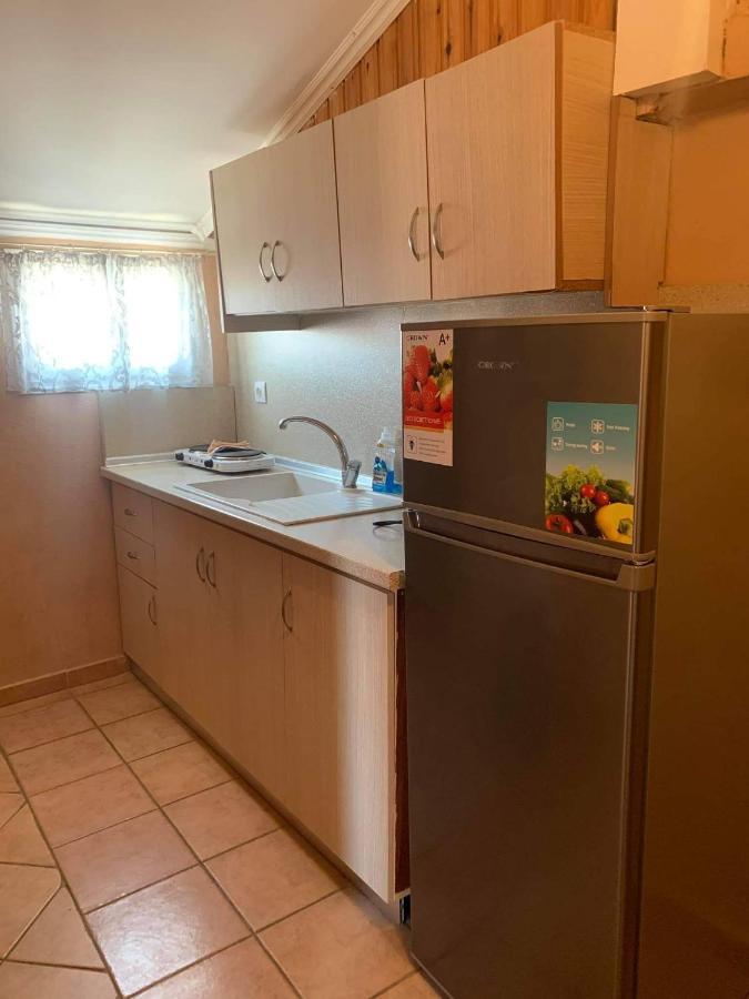 Dora sarti Hotel Bagian luar foto