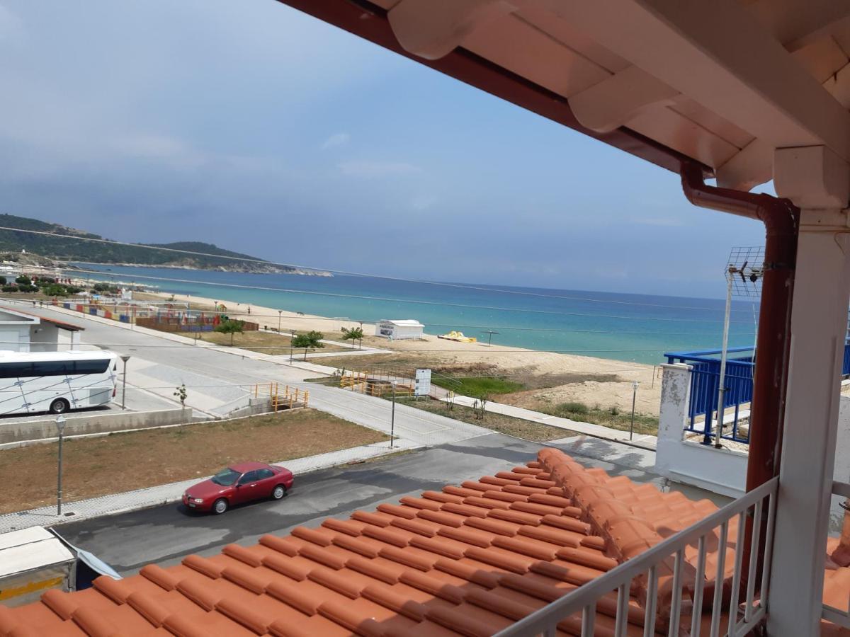 Dora sarti Hotel Bagian luar foto