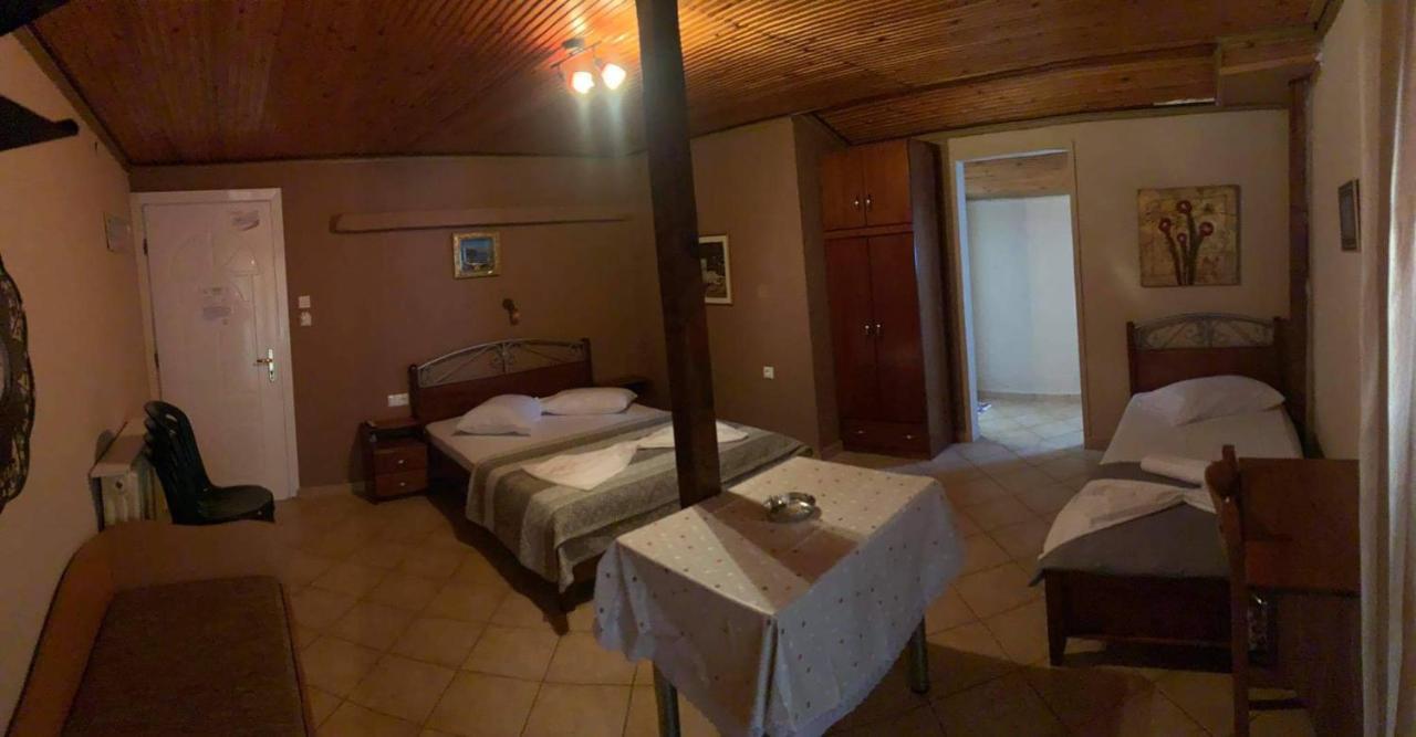 Dora sarti Hotel Bagian luar foto