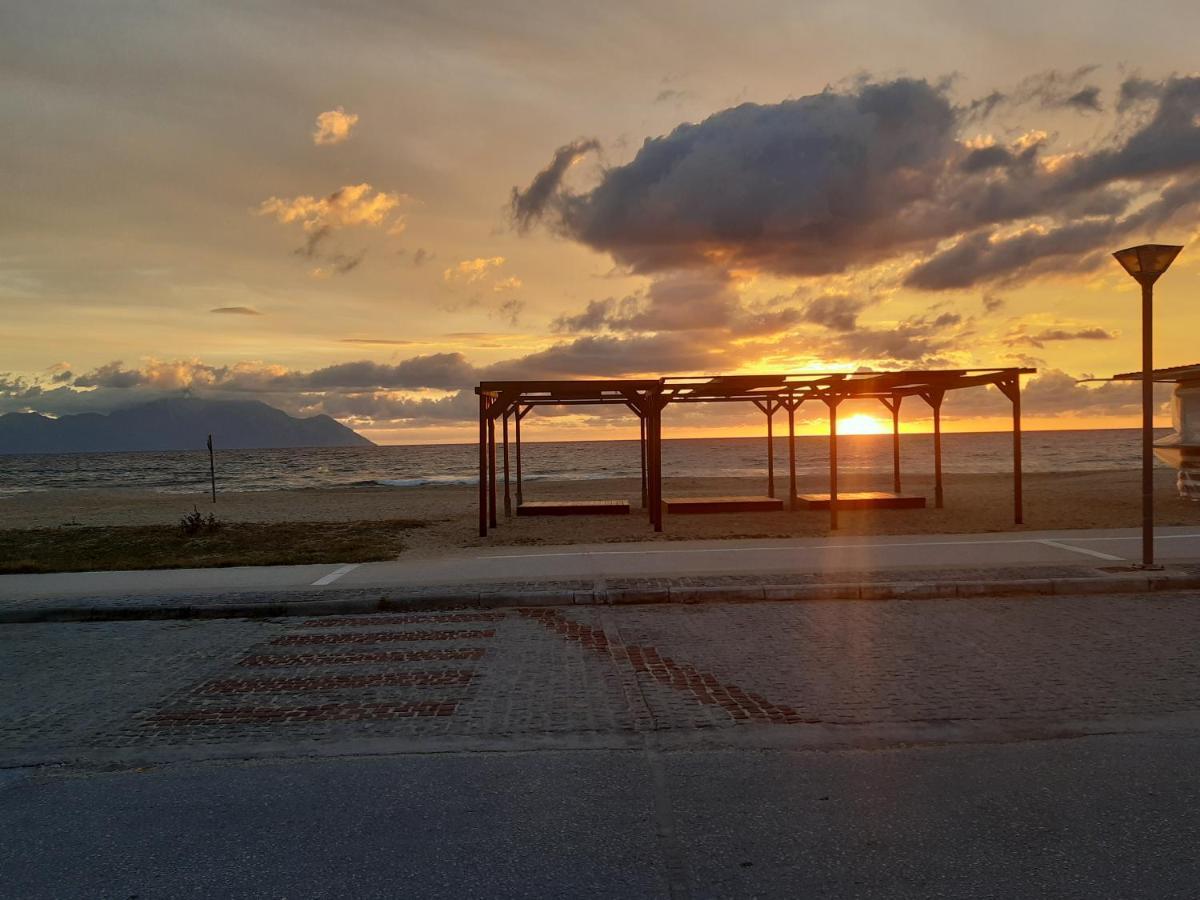 Dora sarti Hotel Bagian luar foto
